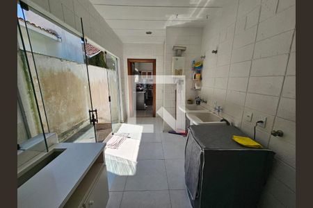 Casa à venda com 201m², 3 quartos e 4 vagasÁrea de Serviço