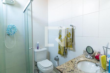 Casa à venda com 160m², 3 quartos e 2 vagasBanheiro da Suíte 2