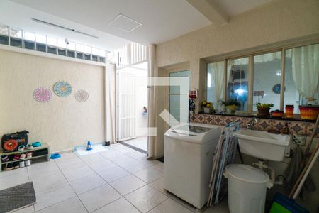 Casa à venda com 160m², 3 quartos e 2 vagasÁrea de Serviço