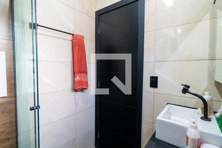 Casa à venda com 160m², 3 quartos e 2 vagasEdícula - Banheiro da Suite