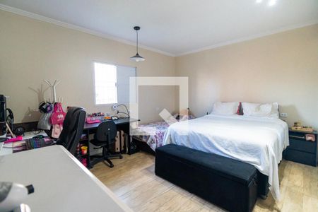 Casa à venda com 160m², 3 quartos e 2 vagasEdícula - Suite