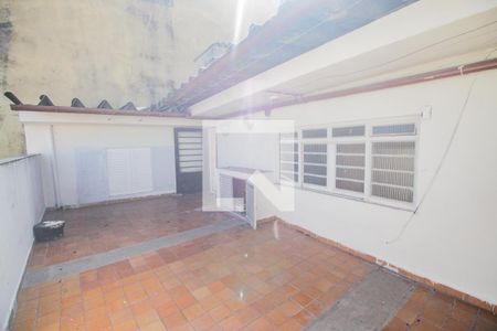 Casa para alugar com 250m², 3 quartos e 2 vagasÁrea de serviço