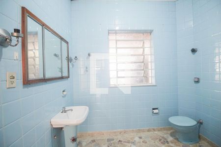 Casa para alugar com 250m², 3 quartos e 2 vagasBanheiro