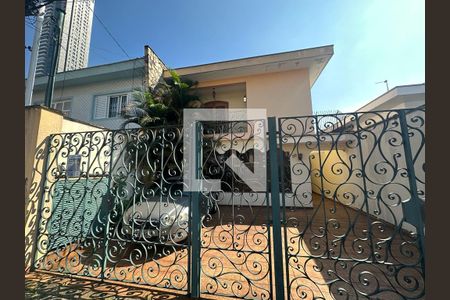 Casa à venda com 235m², 3 quartos e 3 vagasFachada