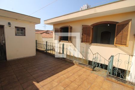 Casa à venda com 235m², 3 quartos e 3 vagasQuintal 2