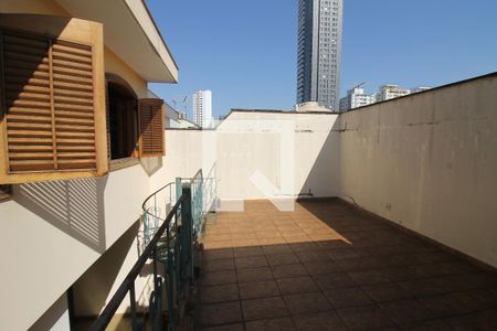Casa à venda com 235m², 3 quartos e 3 vagasQuintal 2