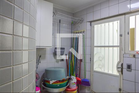 Casa à venda com 350m², 4 quartos e 5 vagas Casa à venda com 350m², 4 quartos e 5 vagasÁrea de Serviço