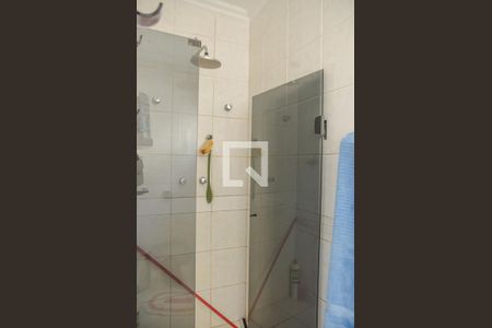 Casa à venda com 350m², 4 quartos e 5 vagas Casa à venda com 350m², 4 quartos e 5 vagasBanheiro da Suíte