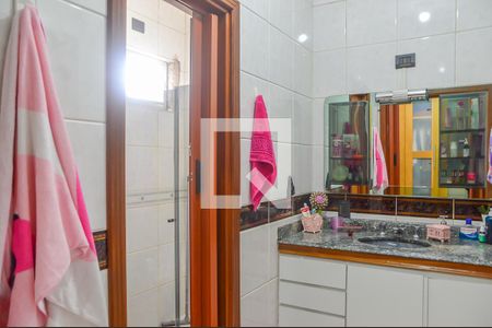 Casa à venda com 350m², 4 quartos e 5 vagas Casa à venda com 350m², 4 quartos e 5 vagasBanheiro