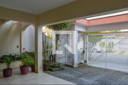 Casa à venda com 350m², 4 quartos e 5 vagas Casa à venda com 350m², 4 quartos e 5 vagasgarg