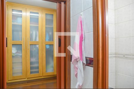 Casa à venda com 350m², 4 quartos e 5 vagas Casa à venda com 350m², 4 quartos e 5 vagasBanheiro