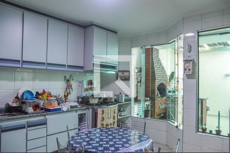 Casa à venda com 350m², 4 quartos e 5 vagas Casa à venda com 350m², 4 quartos e 5 vagasCozinha
