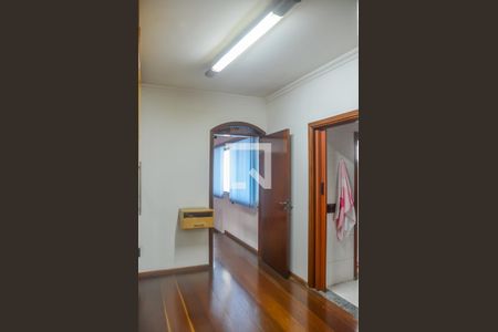 Casa à venda com 350m², 4 quartos e 5 vagas Casa à venda com 350m², 4 quartos e 5 vagasQuarto 3