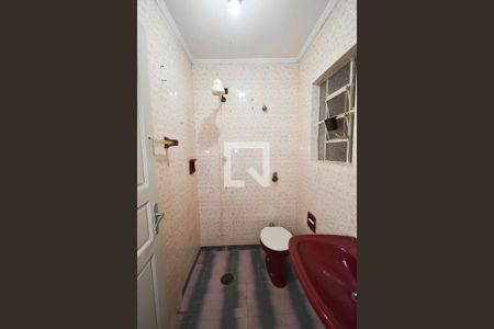 Casa à venda com 400m², 2 quartos e 2 vagasBanheiro Externo