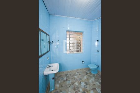 Casa à venda com 400m², 2 quartos e 2 vagasBanheiro 1