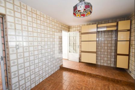 Casa à venda com 400m², 2 quartos e 2 vagasCozinha 2