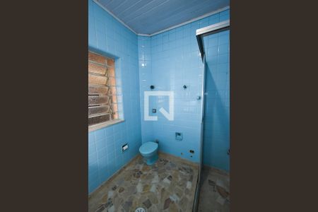 Casa à venda com 400m², 2 quartos e 2 vagasBanheiro 1