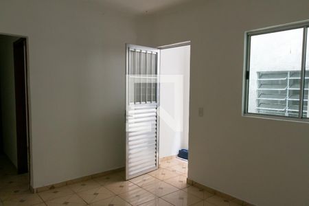 Sala de casa para alugar com 2 quartos, 56m² em Taboão, São Bernardo do Campo