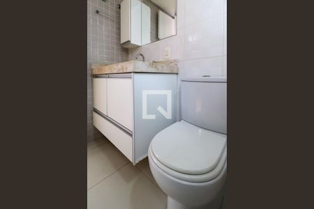 Apartamento à venda com 72m², 2 quartos e 2 vagas Apartamento à venda com 72m², 2 quartos e 2 vagasBanheiro suite