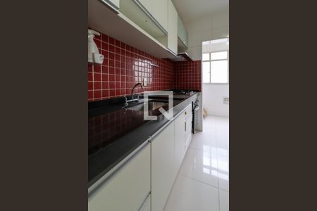 Apartamento à venda com 72m², 2 quartos e 2 vagas Apartamento à venda com 72m², 2 quartos e 2 vagasCozinha