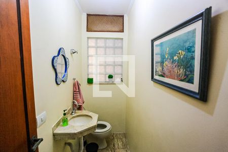 Lavabo de casa à venda com 4 quartos, 170m² em Lar São Paulo, São Paulo