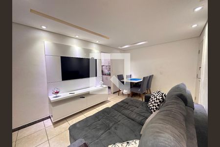 Sala de apartamento para alugar com 3 quartos, 50m² em Maria Virgínia, Belo Horizonte