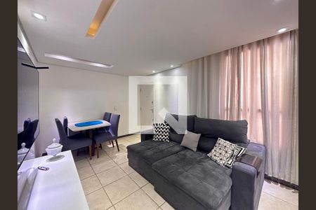 Sala de apartamento para alugar com 3 quartos, 50m² em Maria Virgínia, Belo Horizonte
