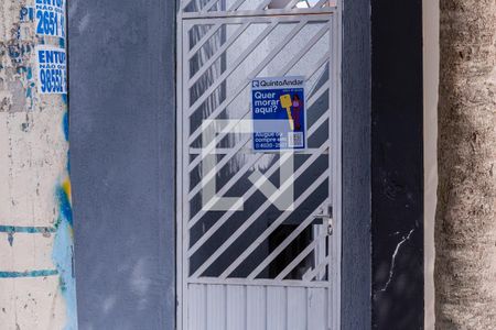 Casa para alugar com 100m², 3 quartos e 1 vaga Casa para alugar com 100m², 3 quartos e 1 vagaFachada