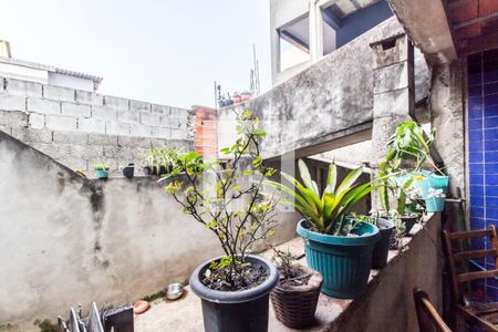 Casa à venda com 420m², 4 quartos e 3 vagas Casa à venda com 420m², 4 quartos e 3 vagasQuintal