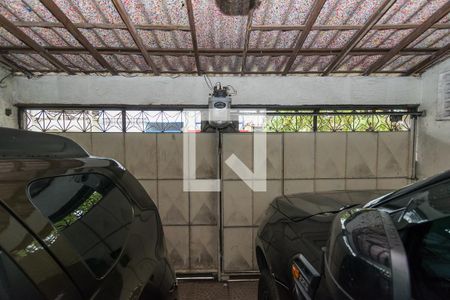 Casa à venda com 49m², 1 quarto e 2 vagas Casa à venda com 49m², 1 quarto e 2 vagasGaragem - Portão automático