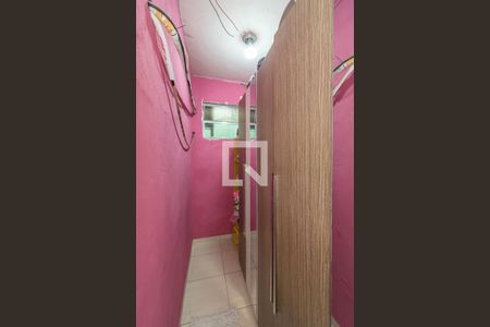 Casa à venda com 49m², 1 quarto e 2 vagas Casa à venda com 49m², 1 quarto e 2 vagasQuarto - Closet