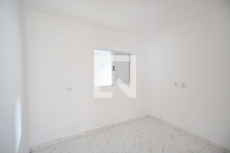 Quarto 1 de apartamento para alugar com 2 quartos, 46m² em Vila Esperança, São Paulo