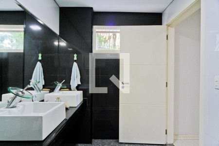 Apartamento à venda com 170m², 3 quartos e 2 vagasBanheiro da Suíte