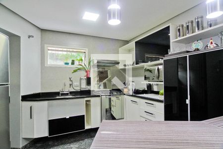 Apartamento à venda com 170m², 3 quartos e 2 vagasCozinha