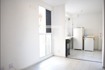 Sala de apartamento para alugar com 2 quartos, 40m² em Campo Grande, Rio de Janeiro