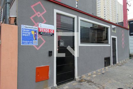 Apartamento para alugar com 37m², 2 quartos e sem vagaFachada