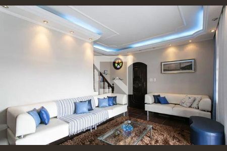 Casa à venda com 4 quartos, 150m² em Vila Carrão, São Paulo