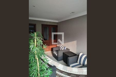 Casa à venda com 3 quartos, 250m² em Chácara Santo Antônio (Zona Leste), São Paulo