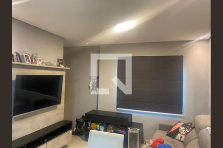 Casa à venda com 2 quartos, 67m² em Vila Carrão, São Paulo