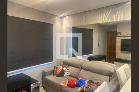 Casa à venda com 2 quartos, 67m² em Vila Carrão, São Paulo