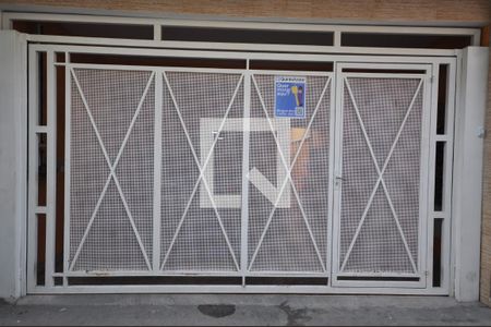 Fachada de casa para alugar com 1 quarto, 42m² em Vila Nova Galvão, São Paulo