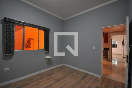 Quarto de casa para alugar com 1 quarto, 42m² em Vila Nova Galvão, São Paulo