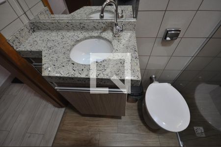 Banheiro de casa para alugar com 1 quarto, 42m² em Vila Nova Galvão, São Paulo