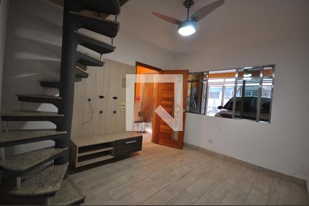 Casa para alugar com 1 quarto, 42m² em Vila Nova Galvão, São Paulo
