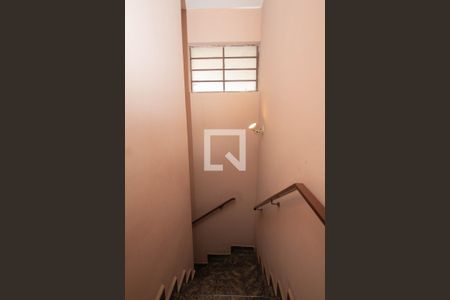 Escada de casa à venda com 2 quartos, 153m² em Vila Pereira Barreto, São Paulo