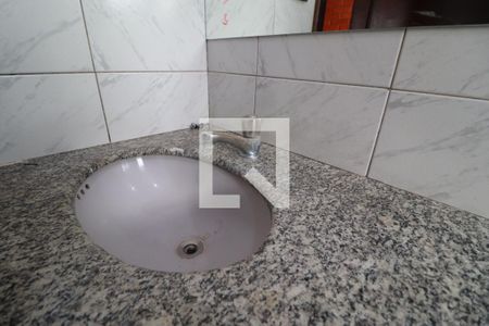 Casa para alugar com 268m², 8 quartos e 2 vagasBanheiro Social