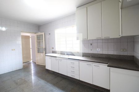 Casa para alugar com 268m², 8 quartos e 2 vagasCozinha