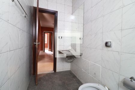 Casa para alugar com 268m², 8 quartos e 2 vagasBanheiro Social