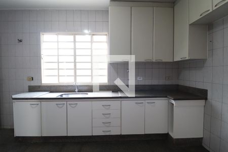 Casa para alugar com 268m², 8 quartos e 2 vagasCozinha