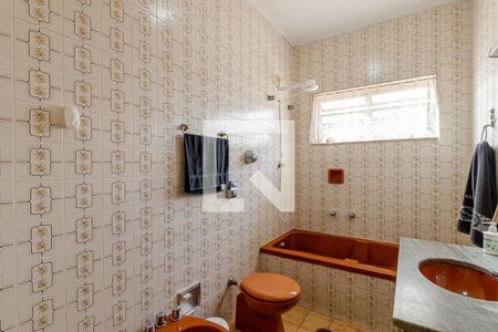 Casa à venda com 180m², 3 quartos e 2 vagasBanheiro 